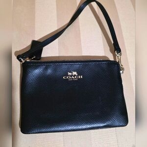 COACH BLACK WRISLET WALLET PURSE